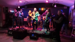 CoastalDwellers-151126-08