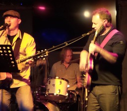 CoastalDwellers-151204-12