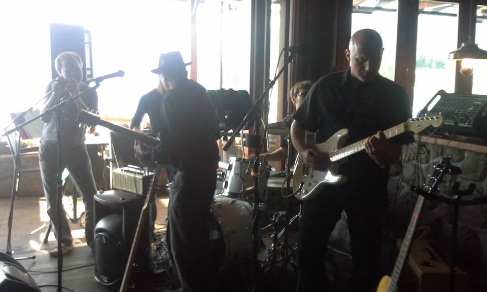 CoastalDwellers-Lighthouse2015-02